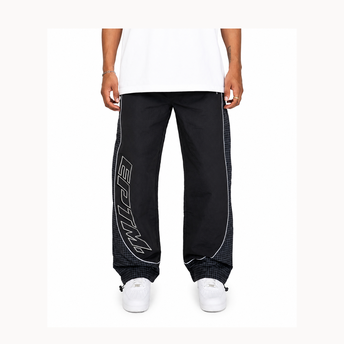 Axis Pants Black
